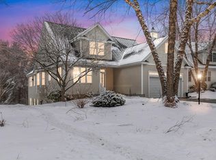 9 Crocketts Way, Stratham, NH 03885