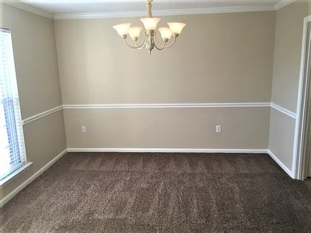 8 Sandy Pond Ct — Photo 2