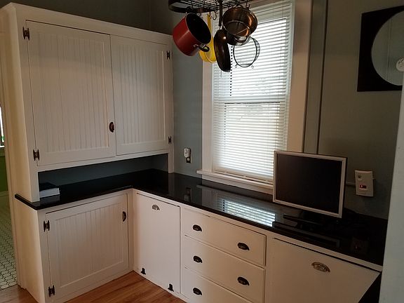 5th image of 501 S 10th St
