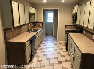 3066 S Franklin Ave, Springfield, MO 65807