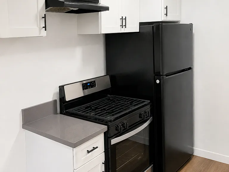 13238 Vanowen St #8 — Photo 7