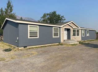 447 Pablo Rd, Round Mountain, NV 89045