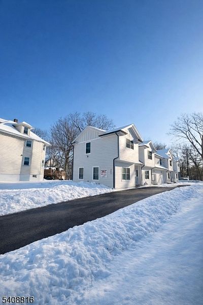 1st image of 203 Queen Anne Rd