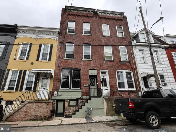 709 W Norwegian St, Pottsville, PA 17901