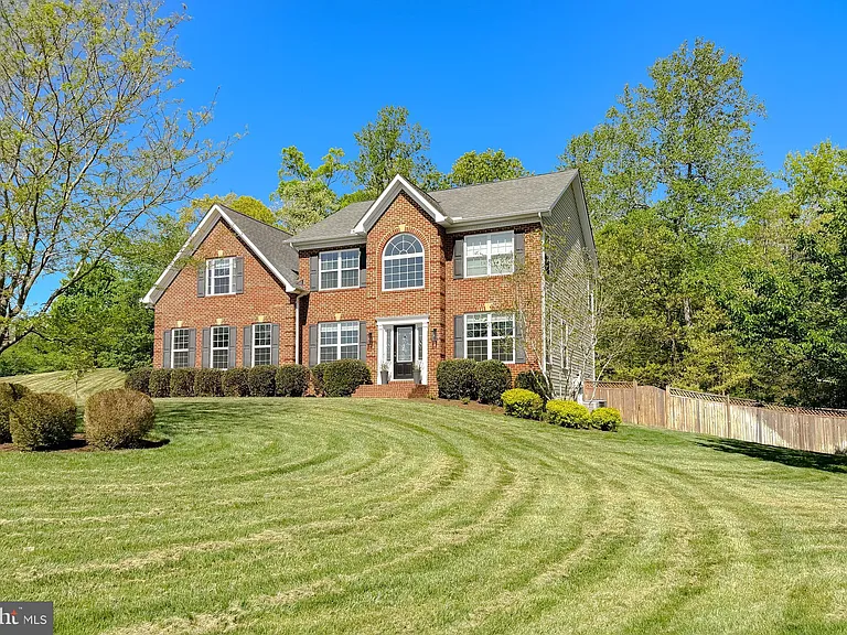 23017 Holloway Ct — Photo 1