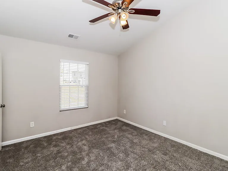 7413 Hidden Creek Dr — Photo 9