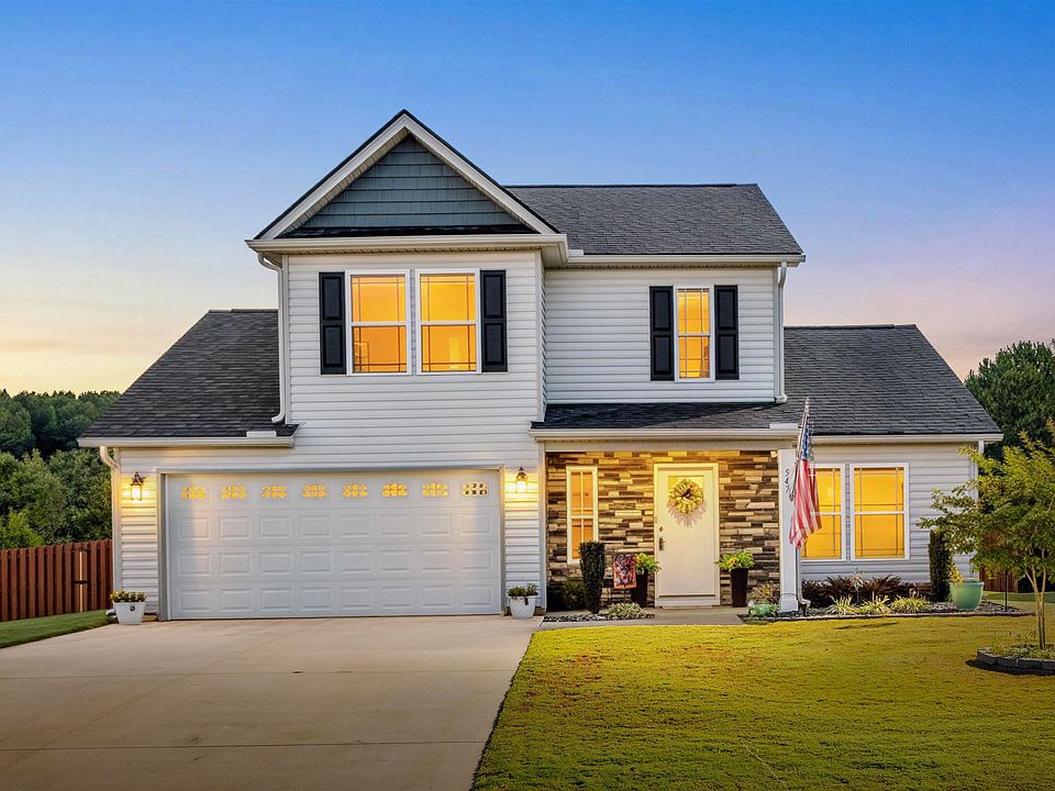 1st image of 547 Foster Place Dr