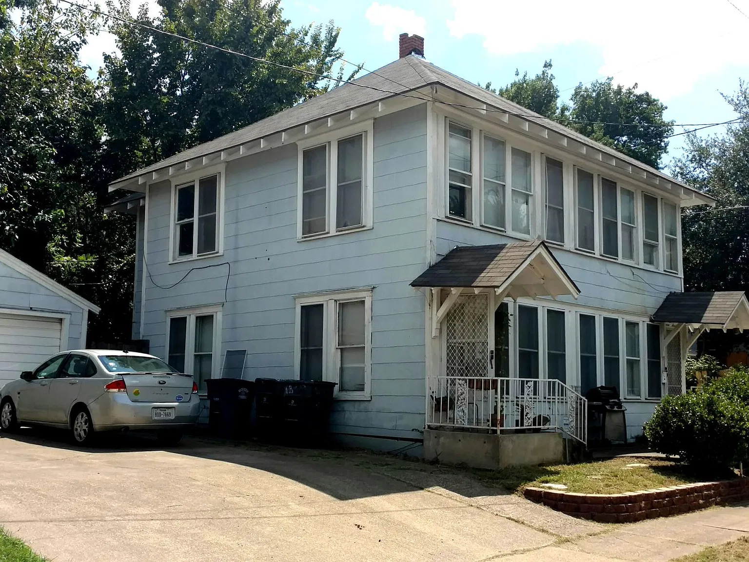 2 bed, 1000 sqft, $1,200 — Photo 1