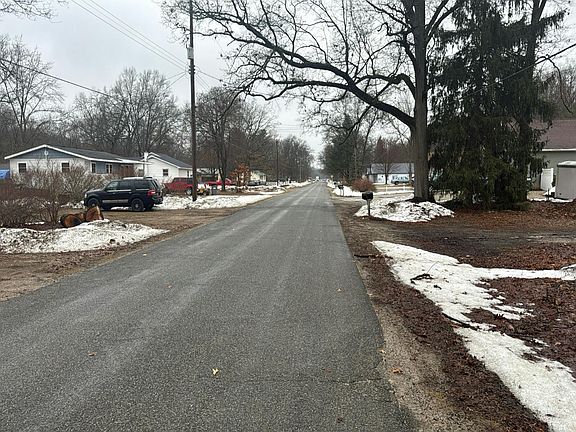 5th image of 1238 S Forest Rd