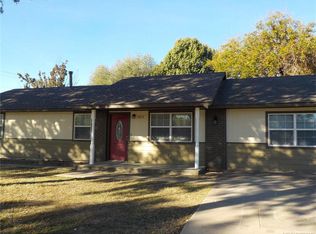 203 N T St, Muskogee, OK 74403