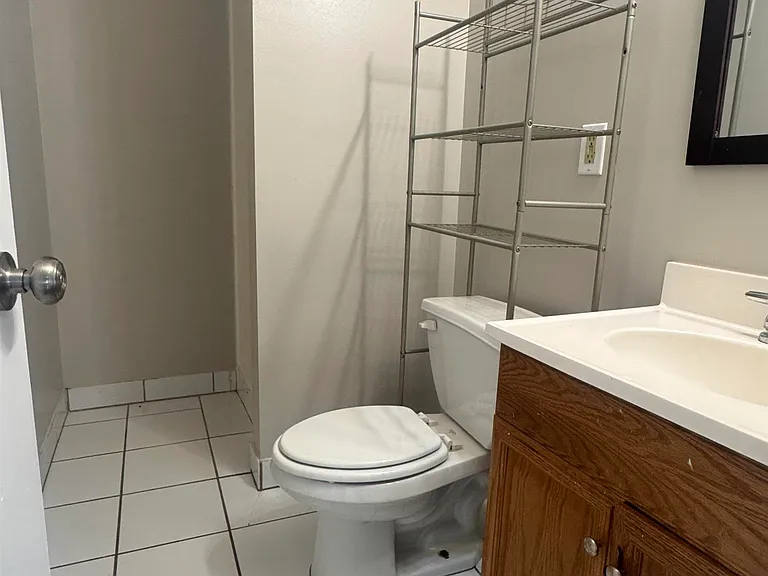200 Curtis Cir SE — Photo 7