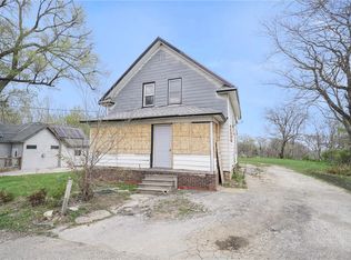 101 Johnson Ct, Des Moines, IA 50316
