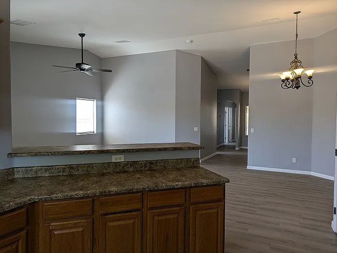 1206 W Prior Ave — Photo 10