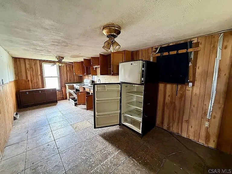 431 Finch St — Photo 20