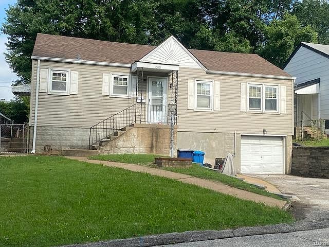 2nd image of 10061 Dorothy Ave