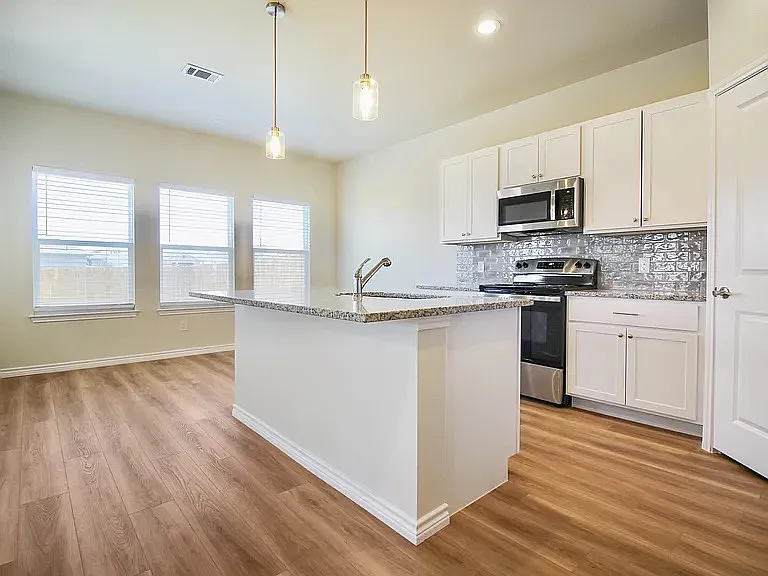 515 Whirlaway Dr #B — Photo 30