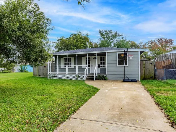 17 17th Avenue, Texas City, TX 77590