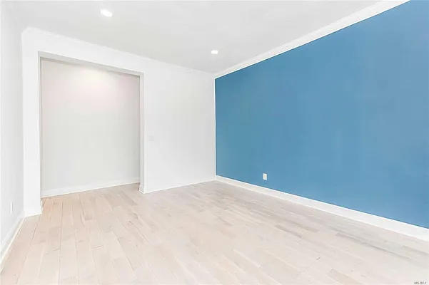 Rented by Re/Max In The City | media 5