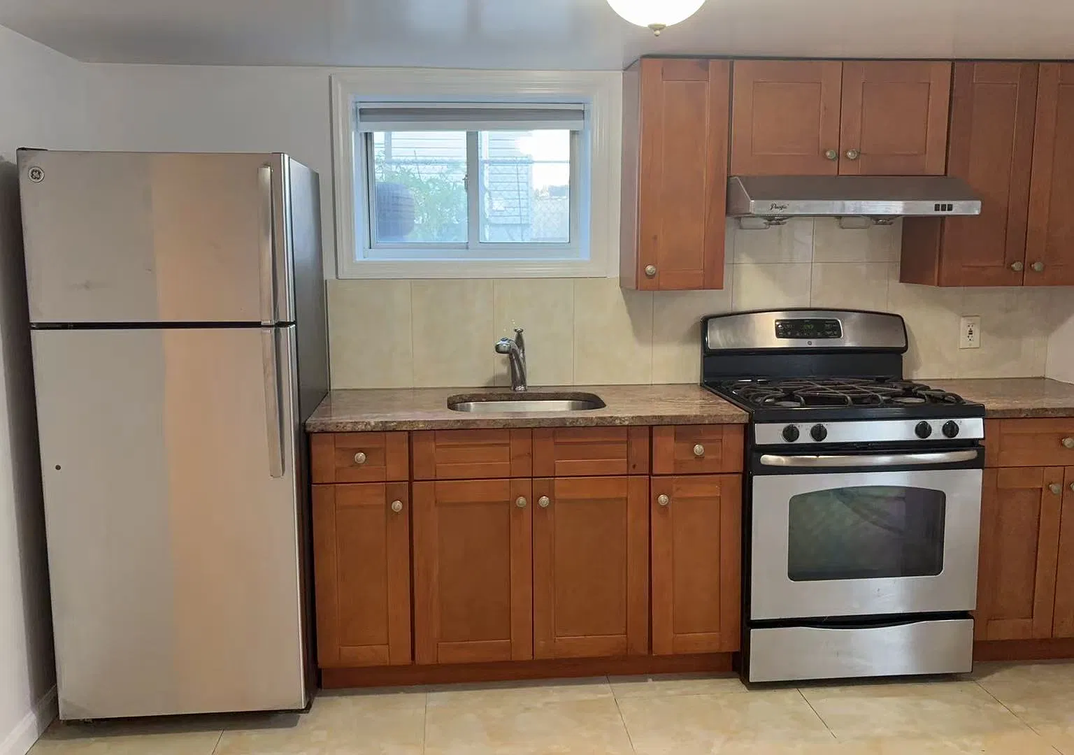 18th Ave, Whitestone — Photo 1