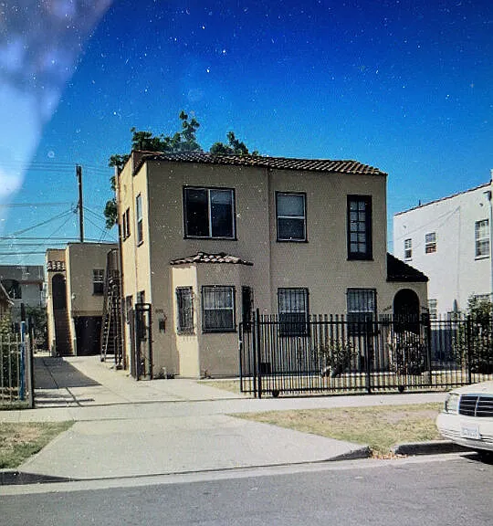 1050 W 60th Pl #1/2 — Photo 1