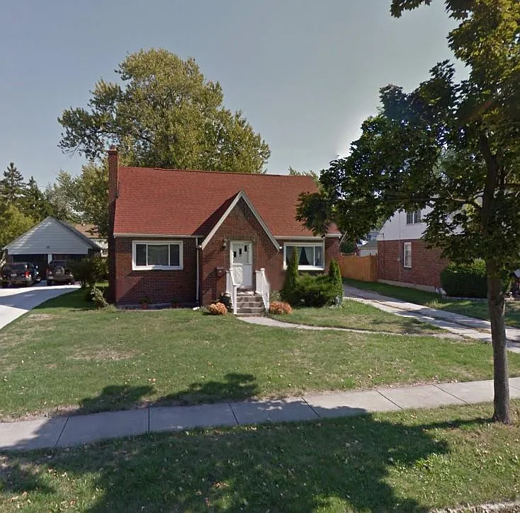 25 Lamont Drive — Photo 1