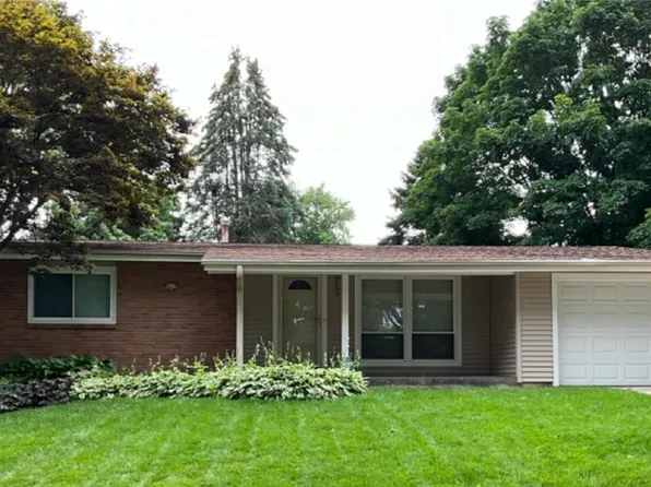 9615 Ohio St, Omaha, NE 68134