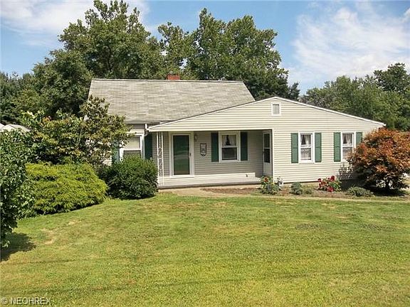 2nd image of 2111 Chandlersville Rd
