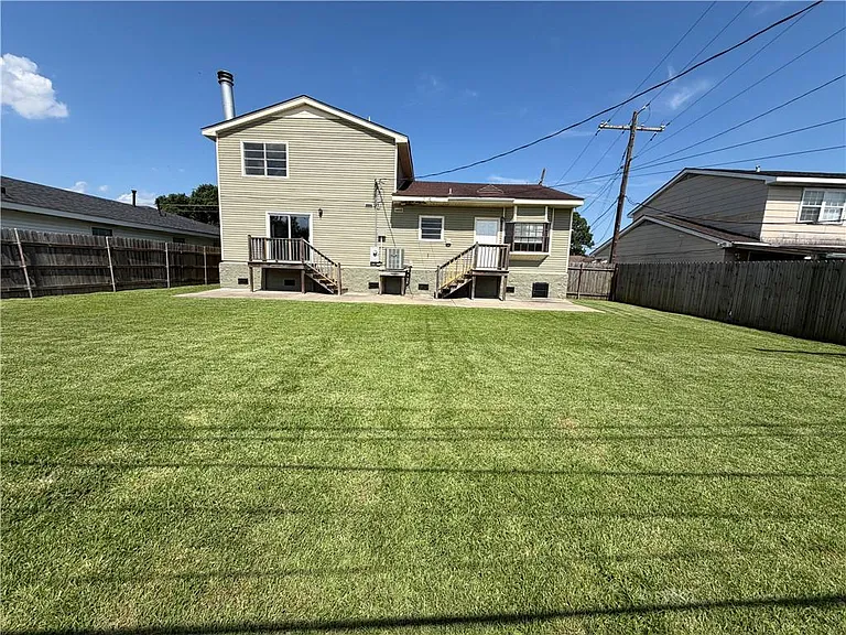 532 Oakwood Dr — Photo 18