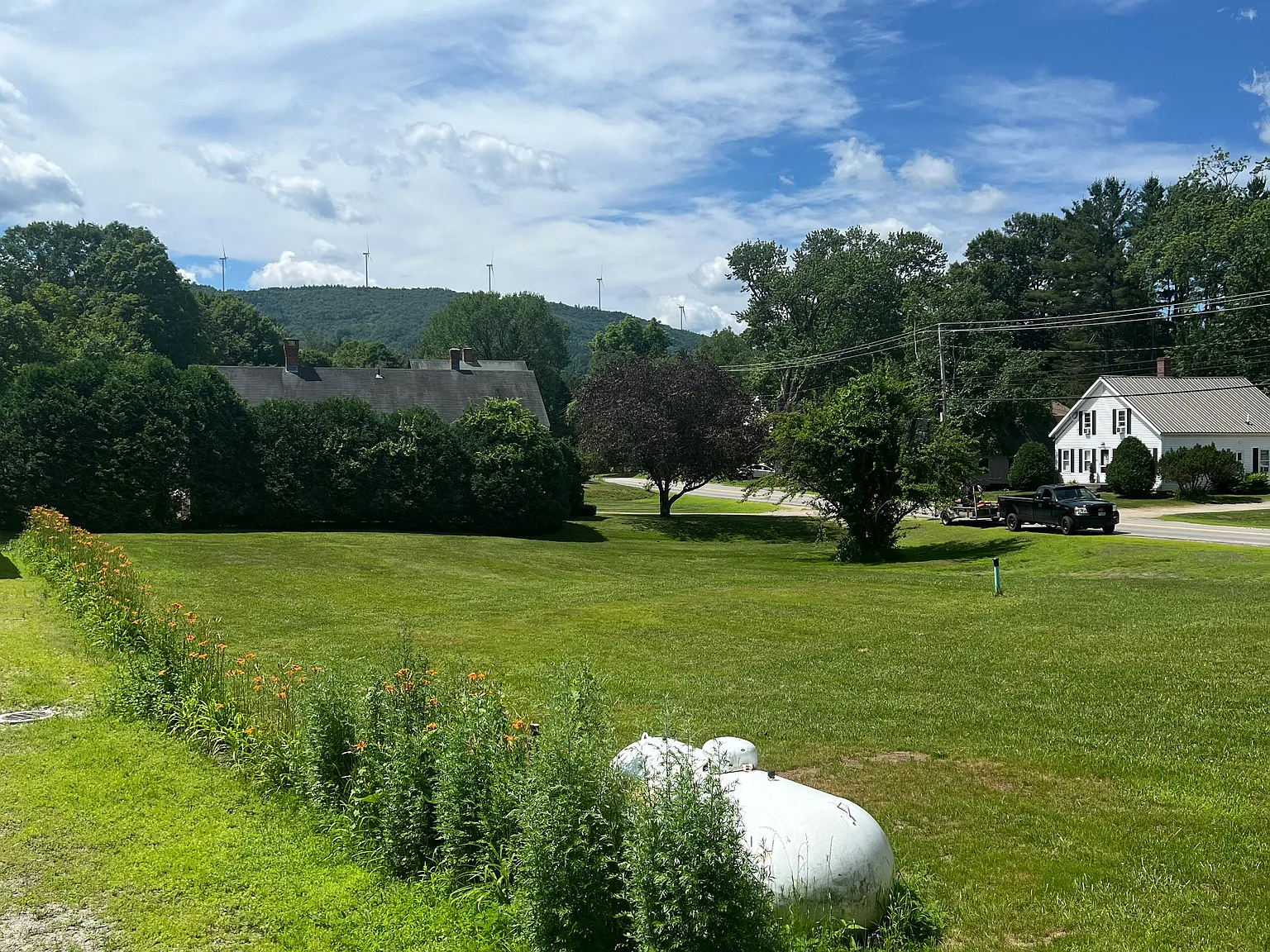 2 Quincy Rd — Photo 2
