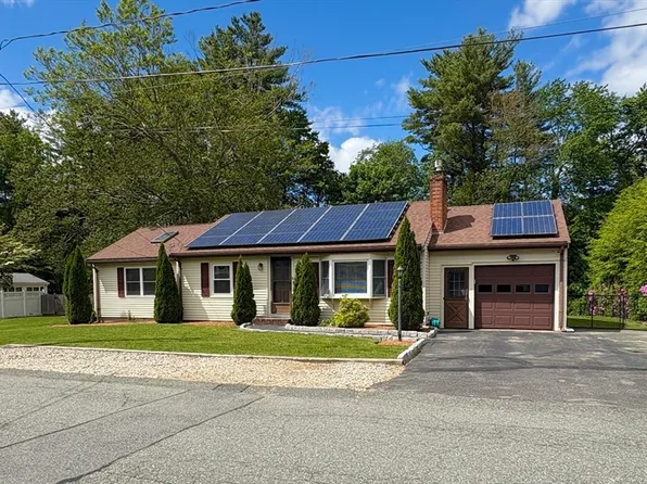 34 Pinecrest Rd, West Bridgewater, MA 02379