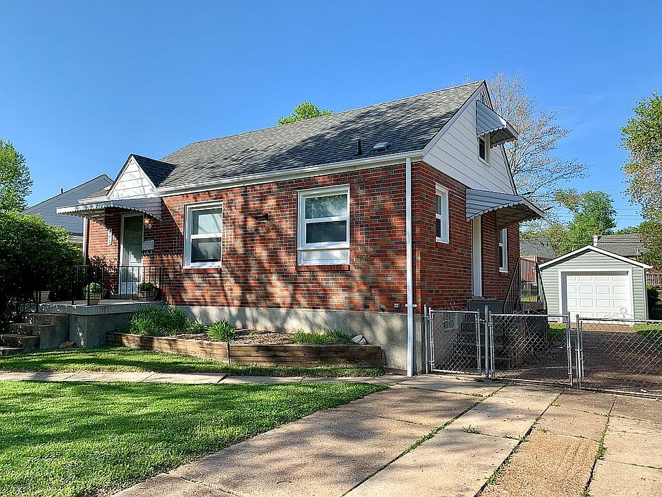 1st image of 942 Sanders Dr
