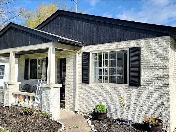 2nd image of 118 Brace Ave
