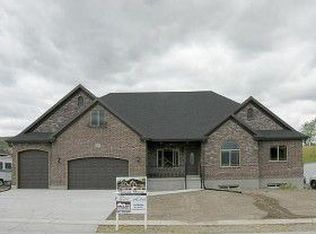 15664 S Thunder Gulch Dr, Bluffdale, UT 84065
