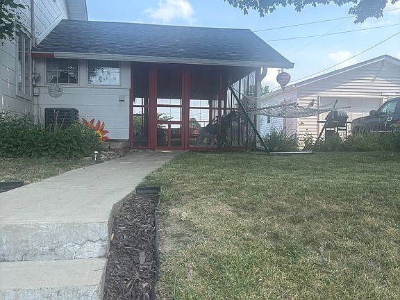 4th image of 401 N Lincoln Ave