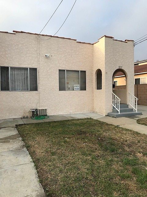 Front Yard View right unit