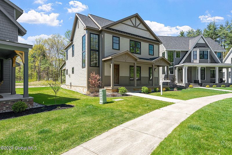 3rd image of 31 Oak Ridge Boulevard