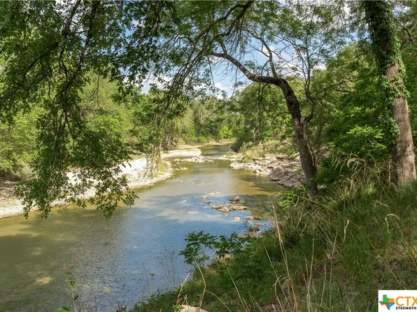 102 County Road 3115, Harrold, TX 76364