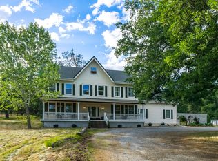 9388 Placer Rd, Redding, CA 96001