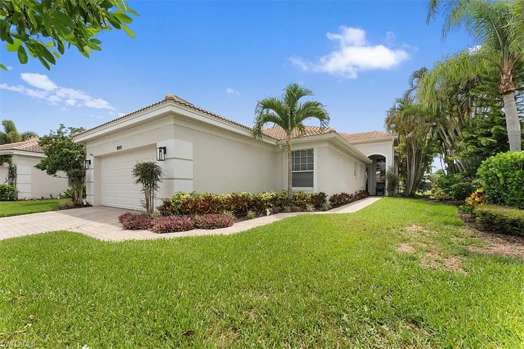 3 bed, 2.0 bath, 2064 sqft, $4,000 — Photo 4