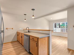 2812 Saint Paul St, Bellingham, WA 98226