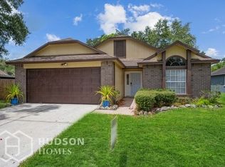 1815 Sawhorse Ct, Lutz, FL 33559