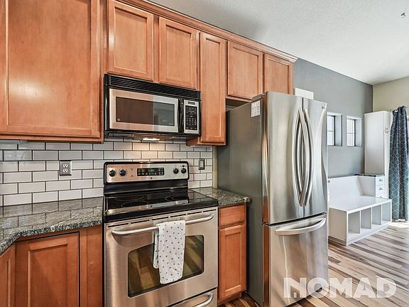 5th image of 2998 Elmira St