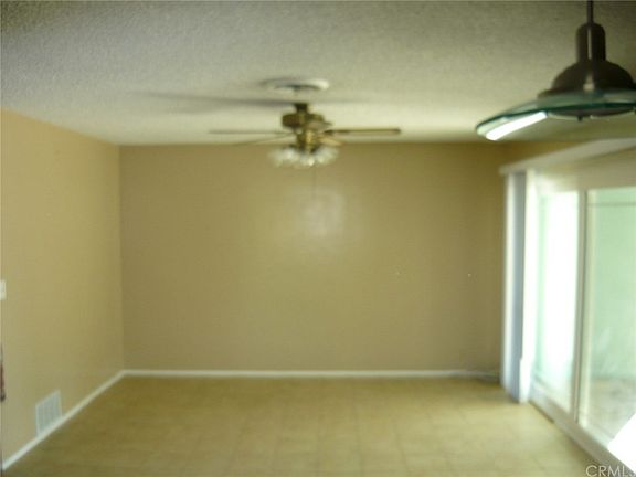 5th image of 1500 E Wilshire Ave