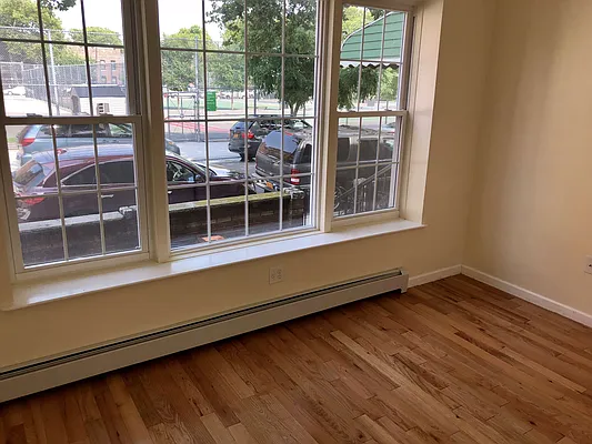 Rented by Chantior Real Estate LLC | media 21