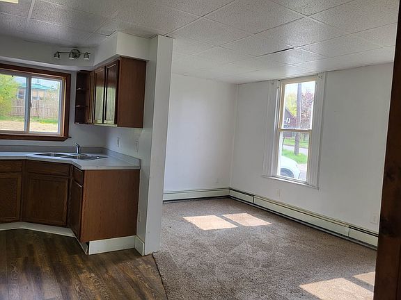 Living room / Kitchen