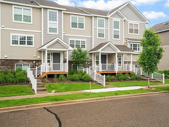 4th image of 7533 Woods Edge Blvd