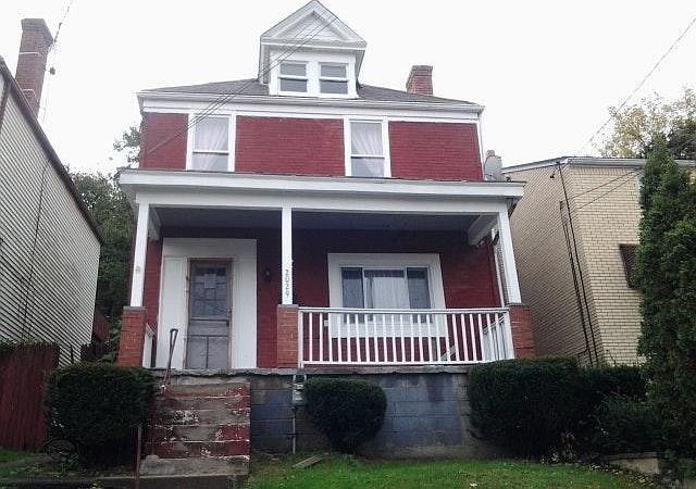 Street View of Front of HOuse