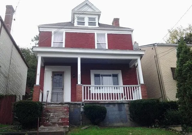 2029 Plainview Ave