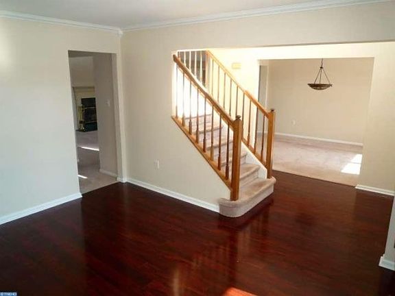 5th image of 234 Cornwell Dr