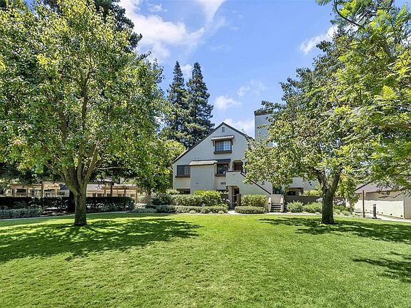 2nd image of 1918 Huxley Ct